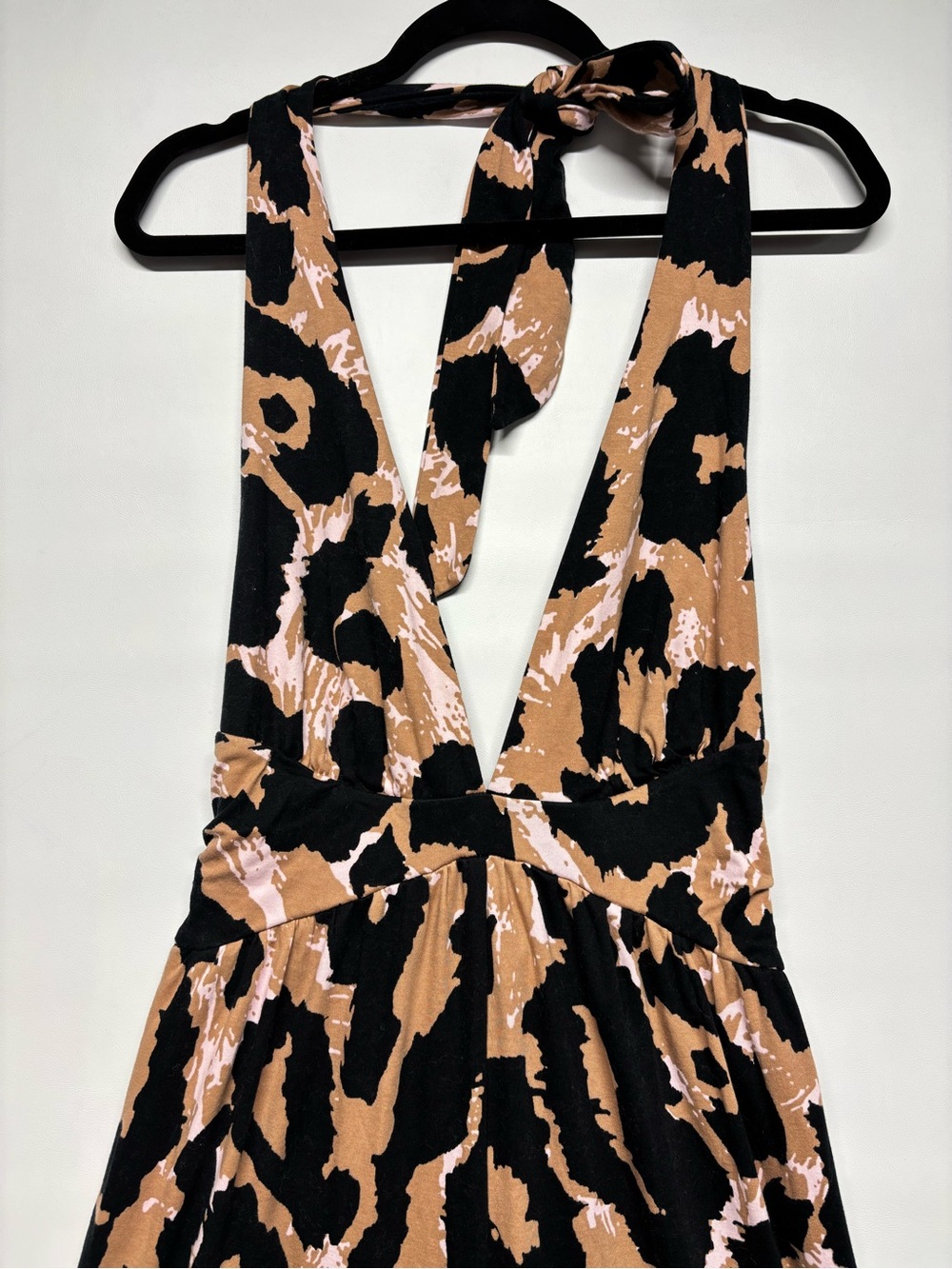 ✨Diane Von Furstenberg Halter Leopard Neutral Jumpsuit Size M - Picture 4 of 11